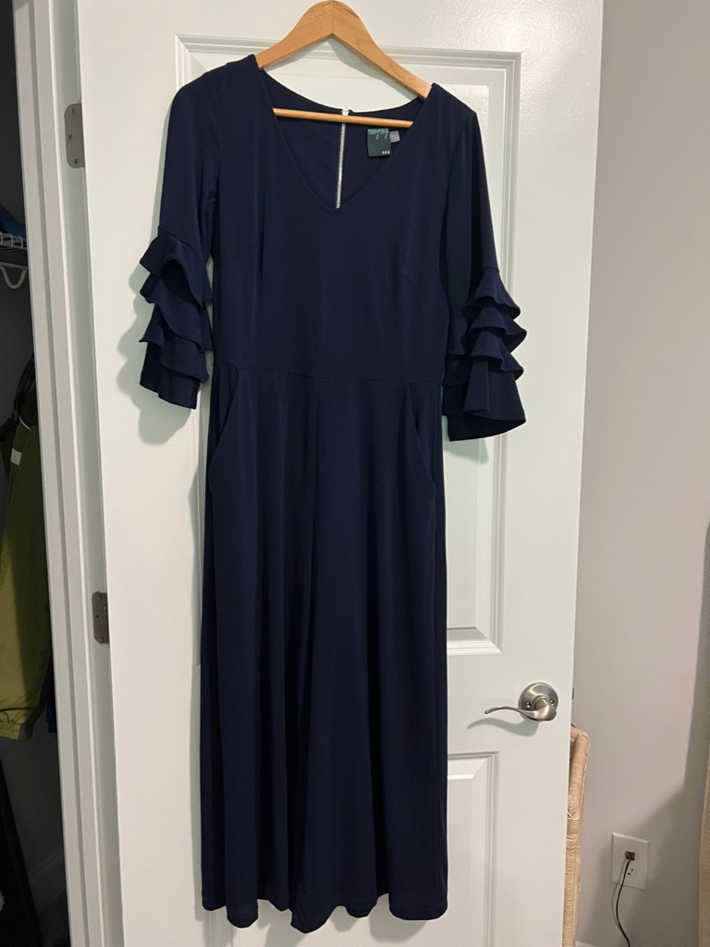 Elegant Navy Ruffle-Jumpsuit